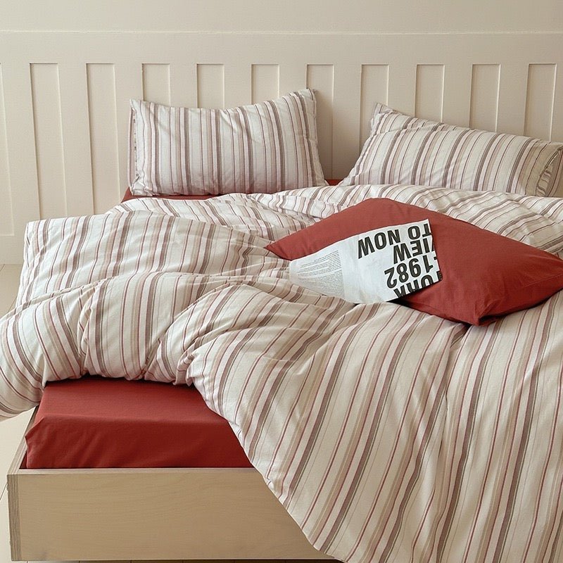 Parker Minimalist Striped Bedding Set / Blue & Brown