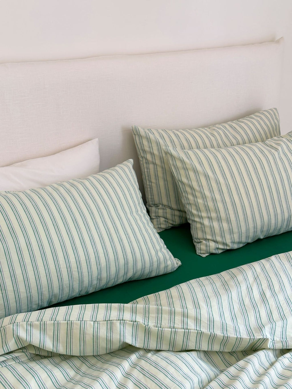 Refreshing Stripe Bedding Set / Blue Single