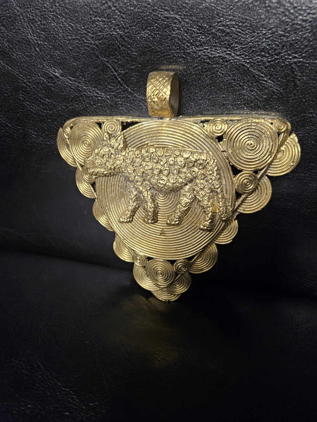 African Brass Leopard Pendant with Adinkrahene Symbol – Ghana