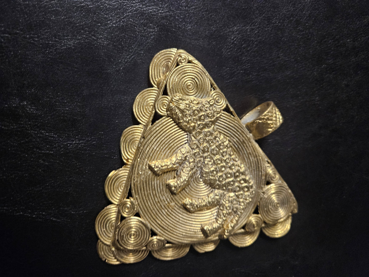 African Brass Leopard Pendant with Adinkrahene Symbol – Ghana