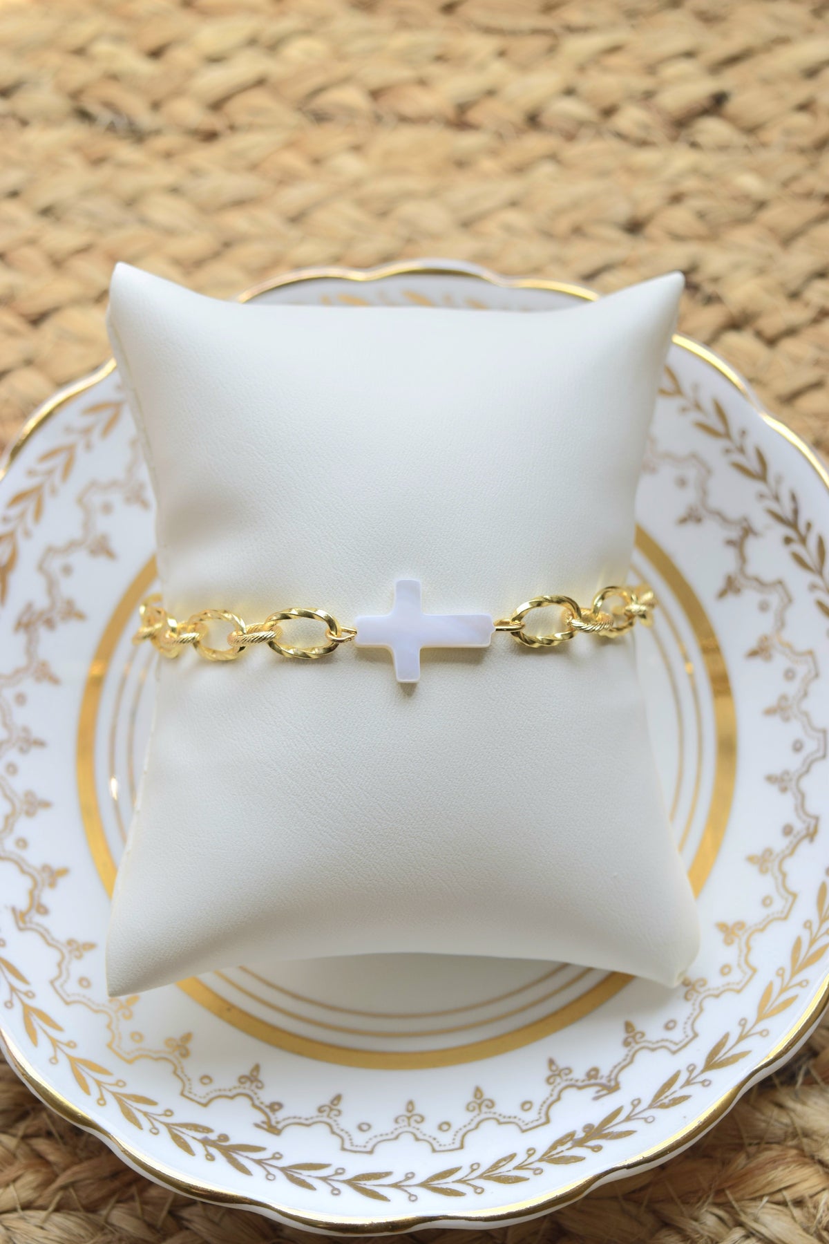 Jesus Loves You Bracelet