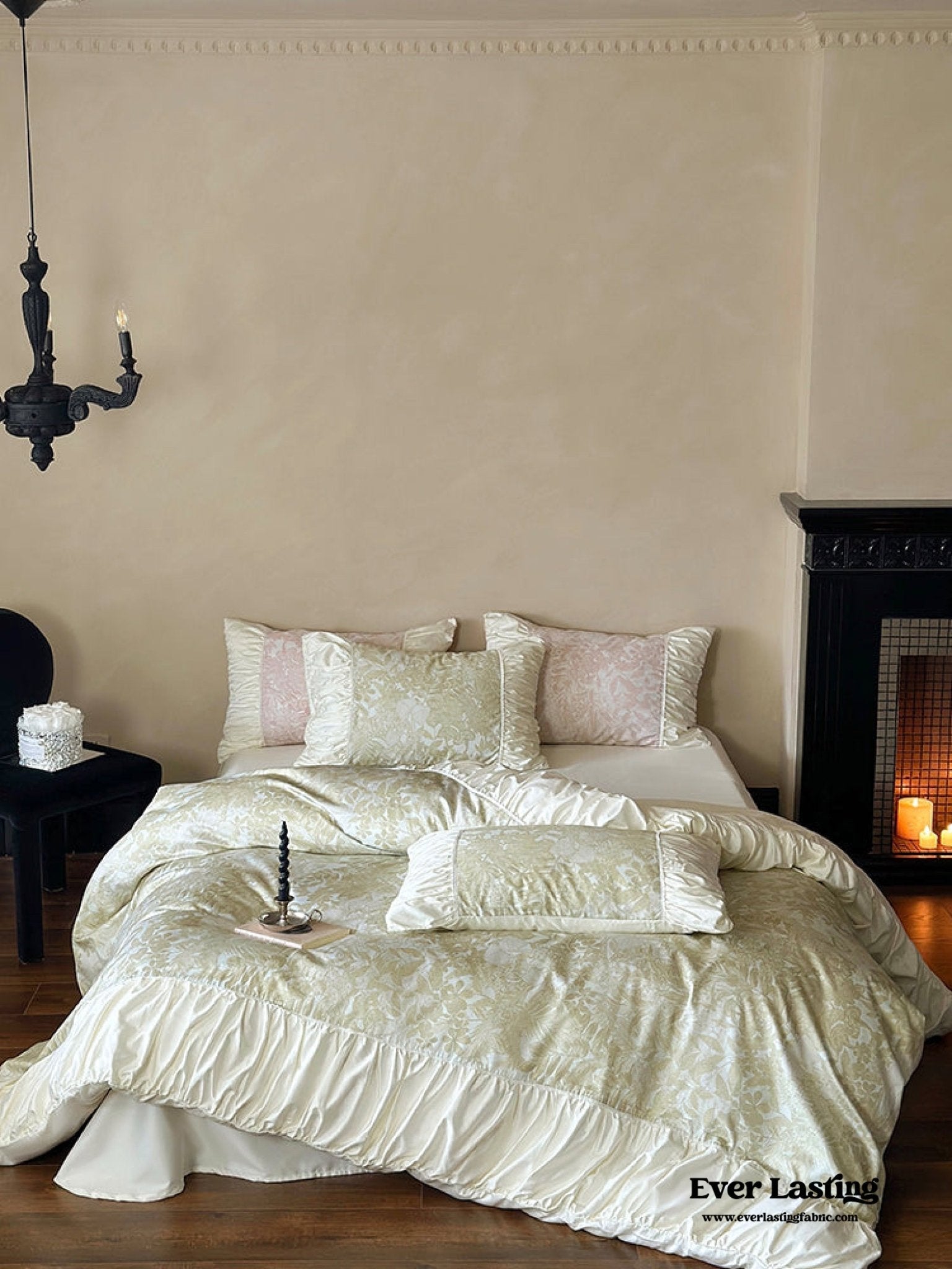 Royal Floral Ruffle Bedding Set / Green