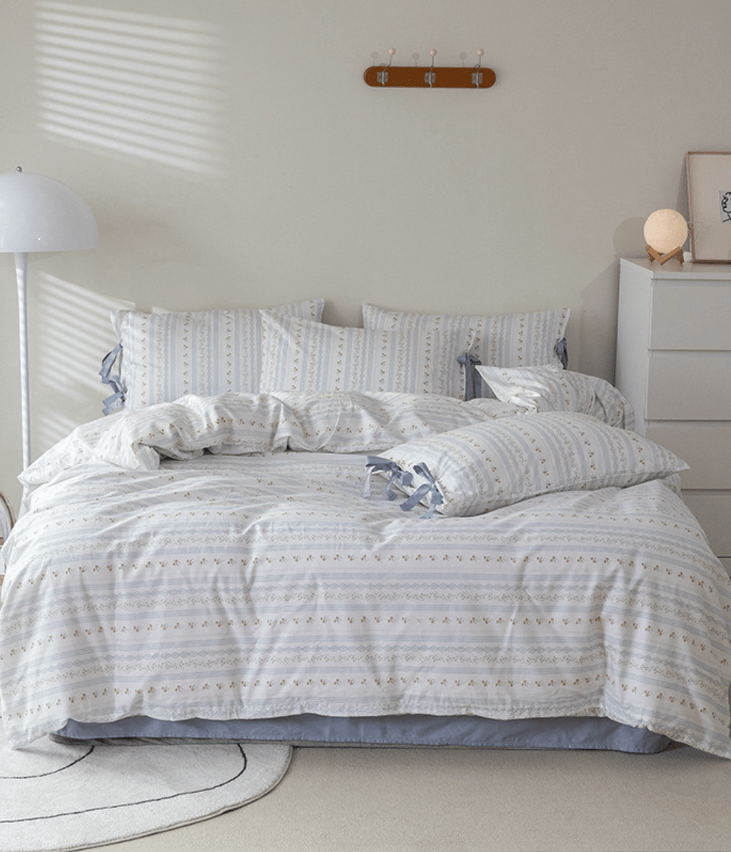 Soft Cottage Blue Ribbon Bedding Set / Blue