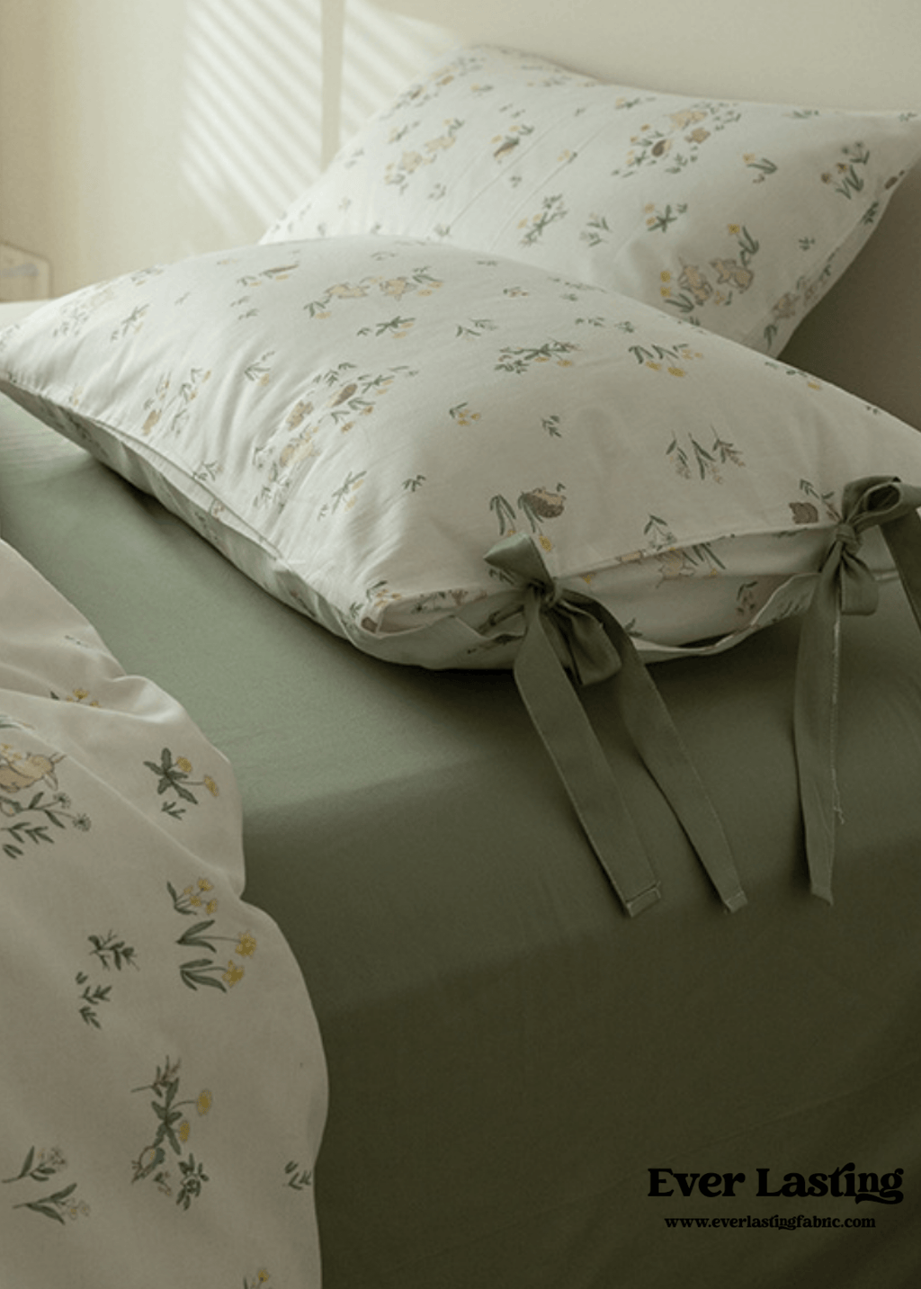Soft Cottage Blue Ribbon Bedding Set / Blue