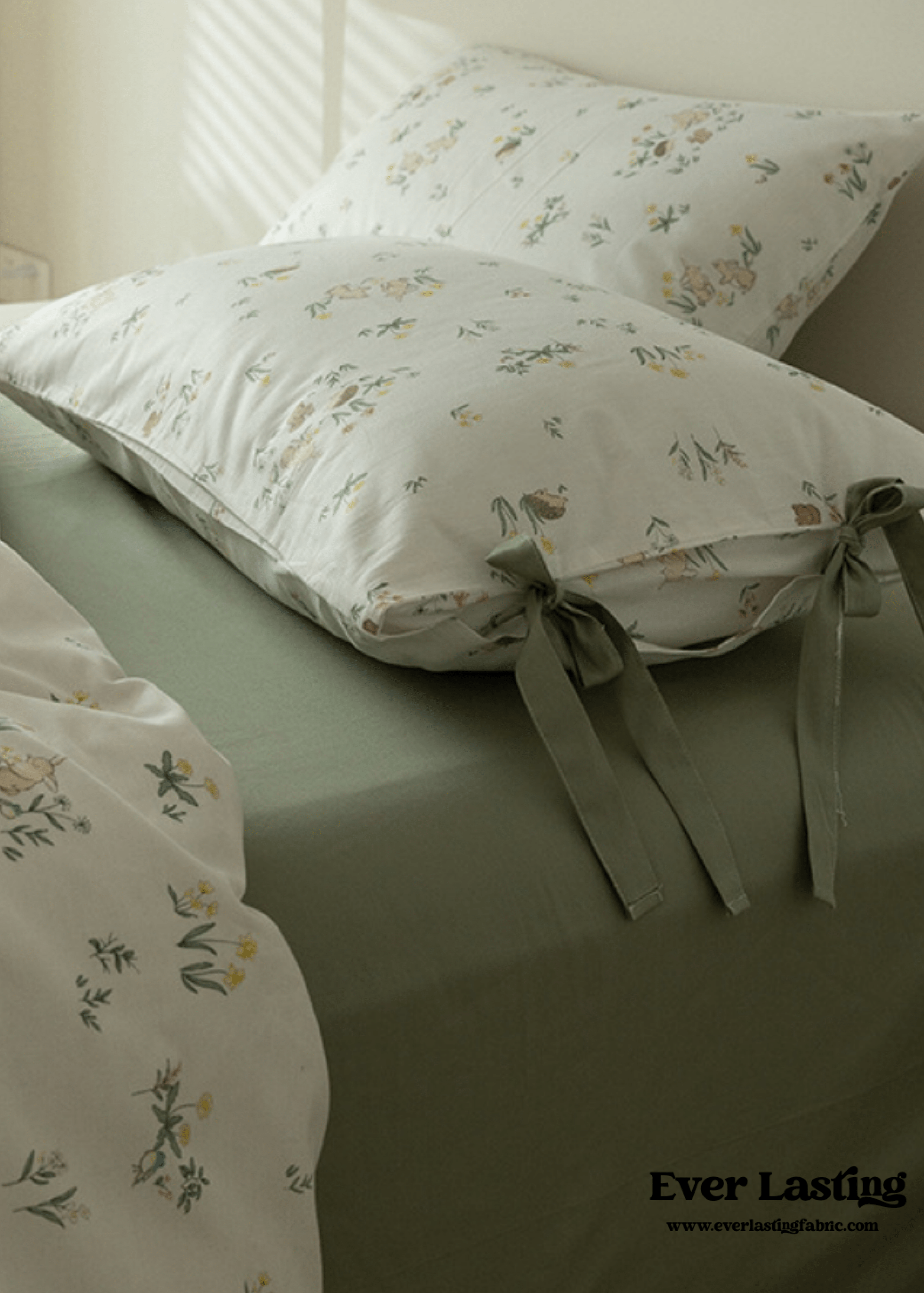 Soft Cottage Blue Ribbon Bedding Set / Blue