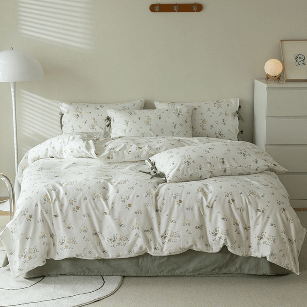 Soft Cottage Blue Ribbon Bedding Set / Blue