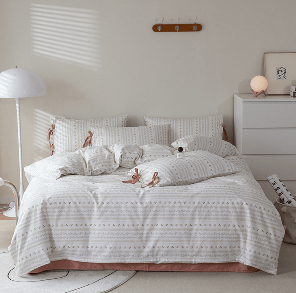 Soft Cottage Blue Ribbon Bedding Set / Blue