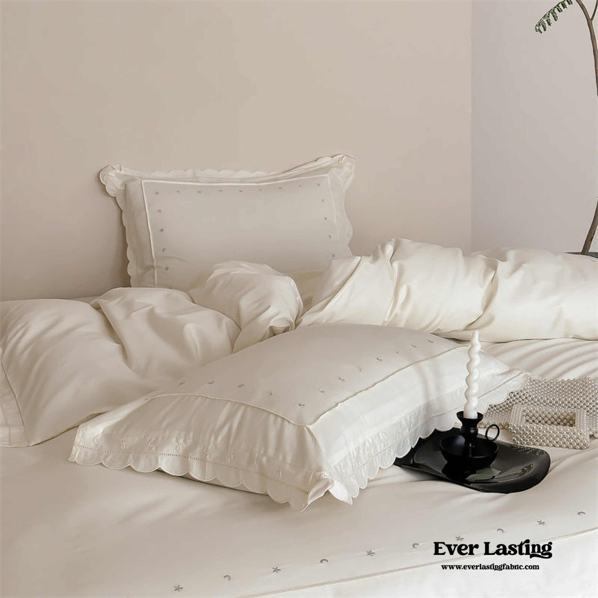 Star Gaze Short Cake Ruffle Bedding Set / Purple