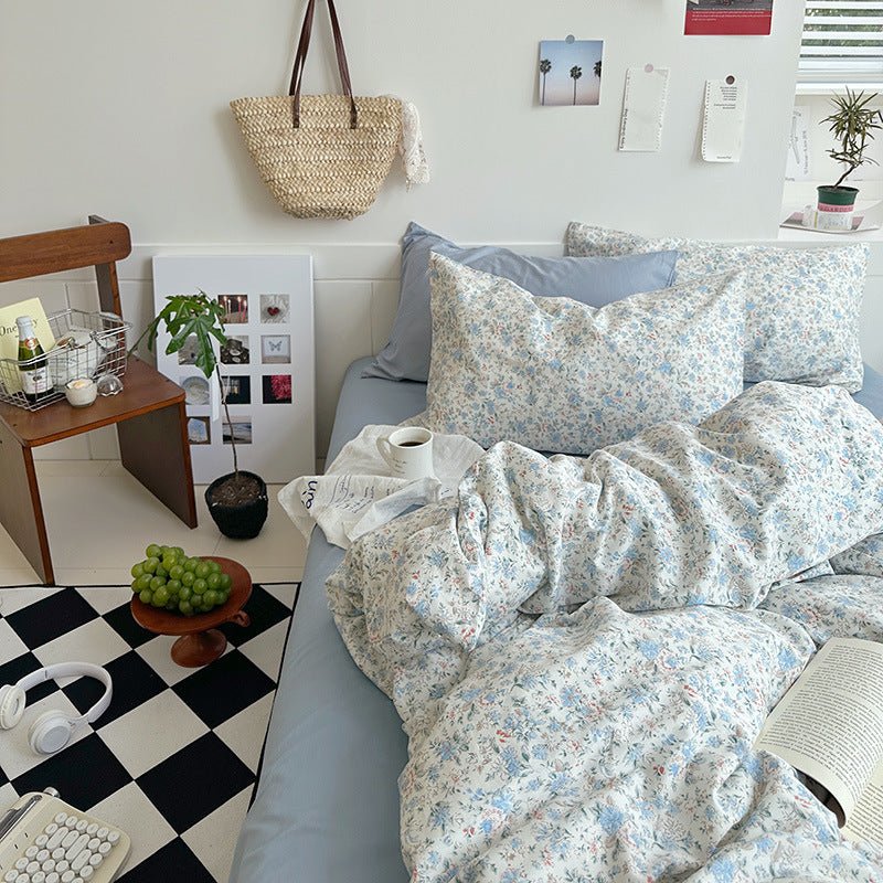 Sweet Floral Bedding Set / Cream