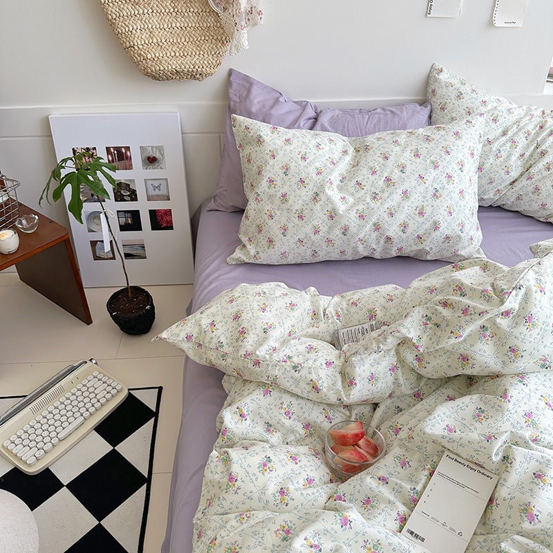 Sweet Floral Bedding Set / Floral Blue