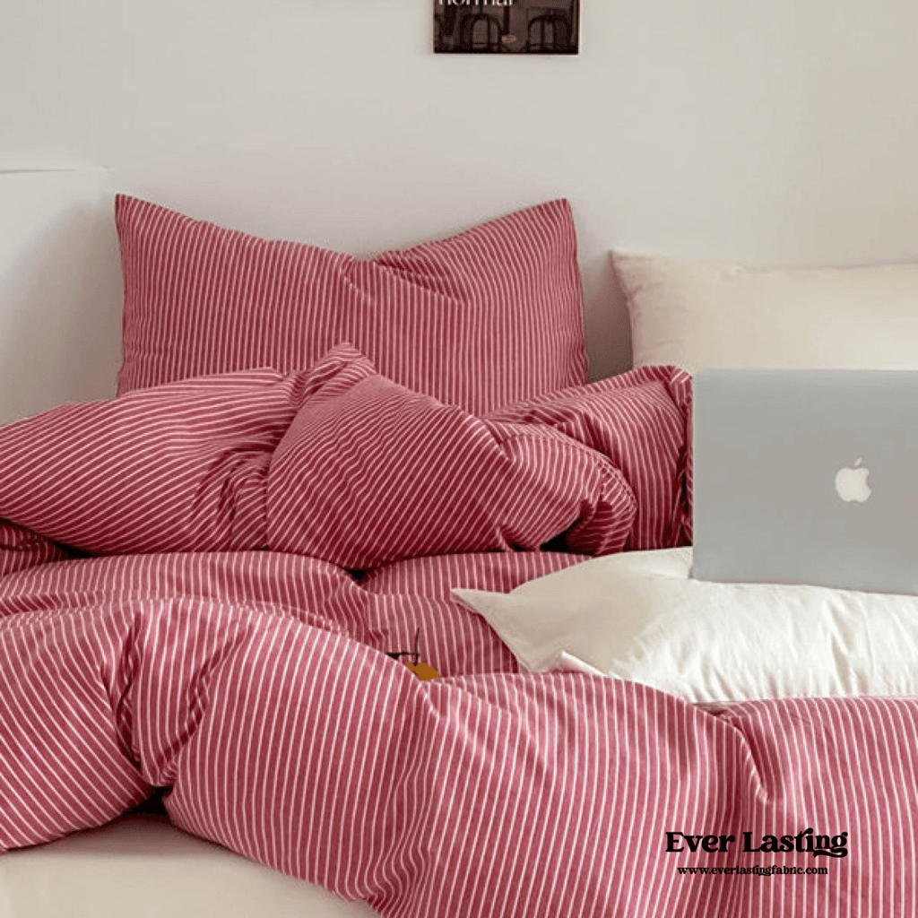Thin Striped Duvet Cover / Red