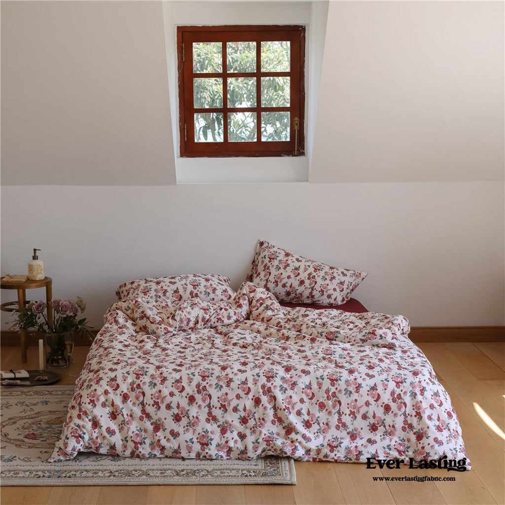 Vintage Floral Jersey Knit Bedding Set / Maroon Red