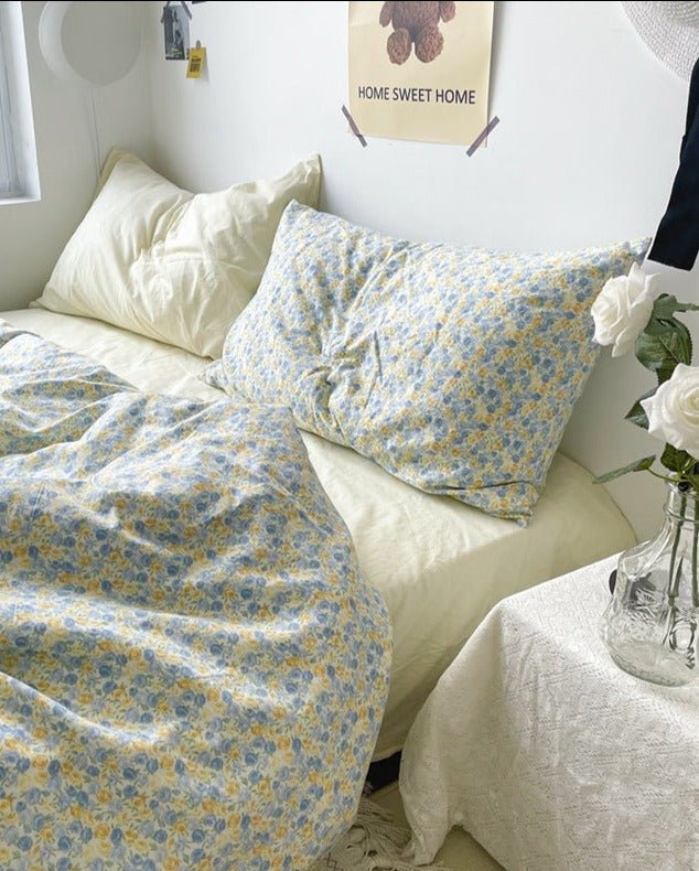 Vintage Inspired Floral Duvet Cover / Brown + Beige