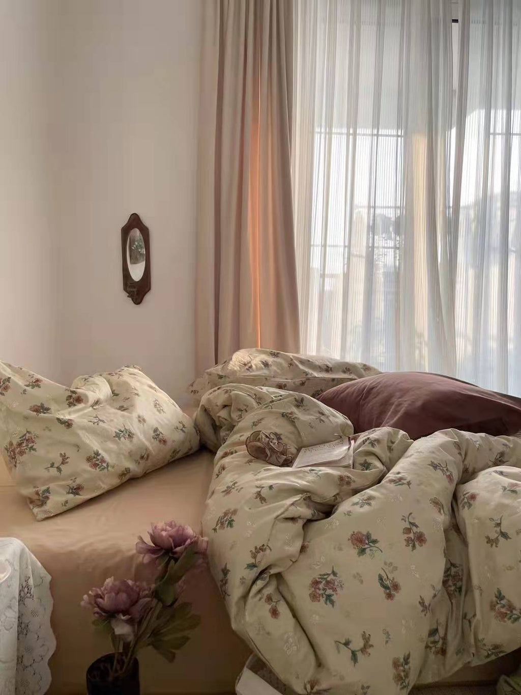 Vintage Inspired Floral Duvet Cover / Brown + Beige