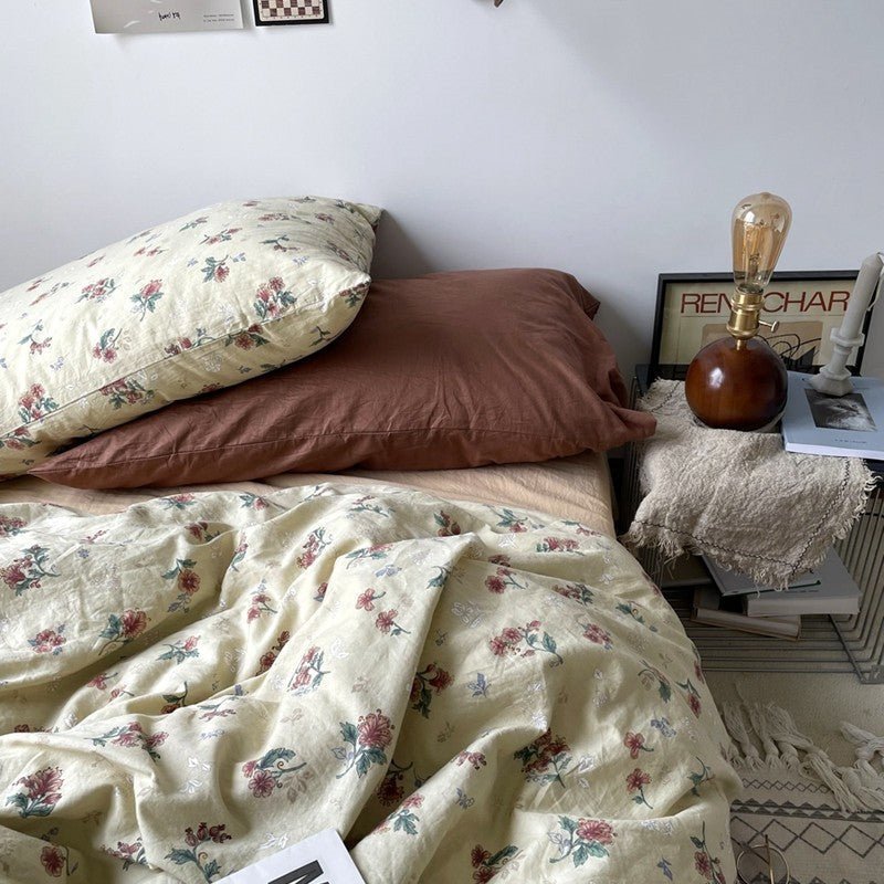 Vintage Inspired Floral Duvet Cover / Brown + Beige