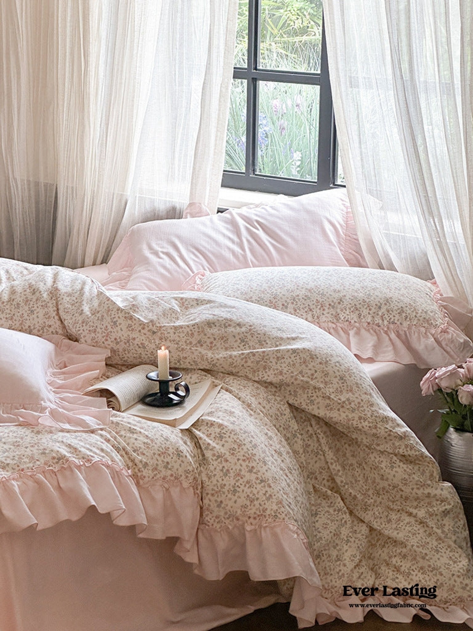 Vivienne Floral Double Gauze Bedding Set / Blush Pink