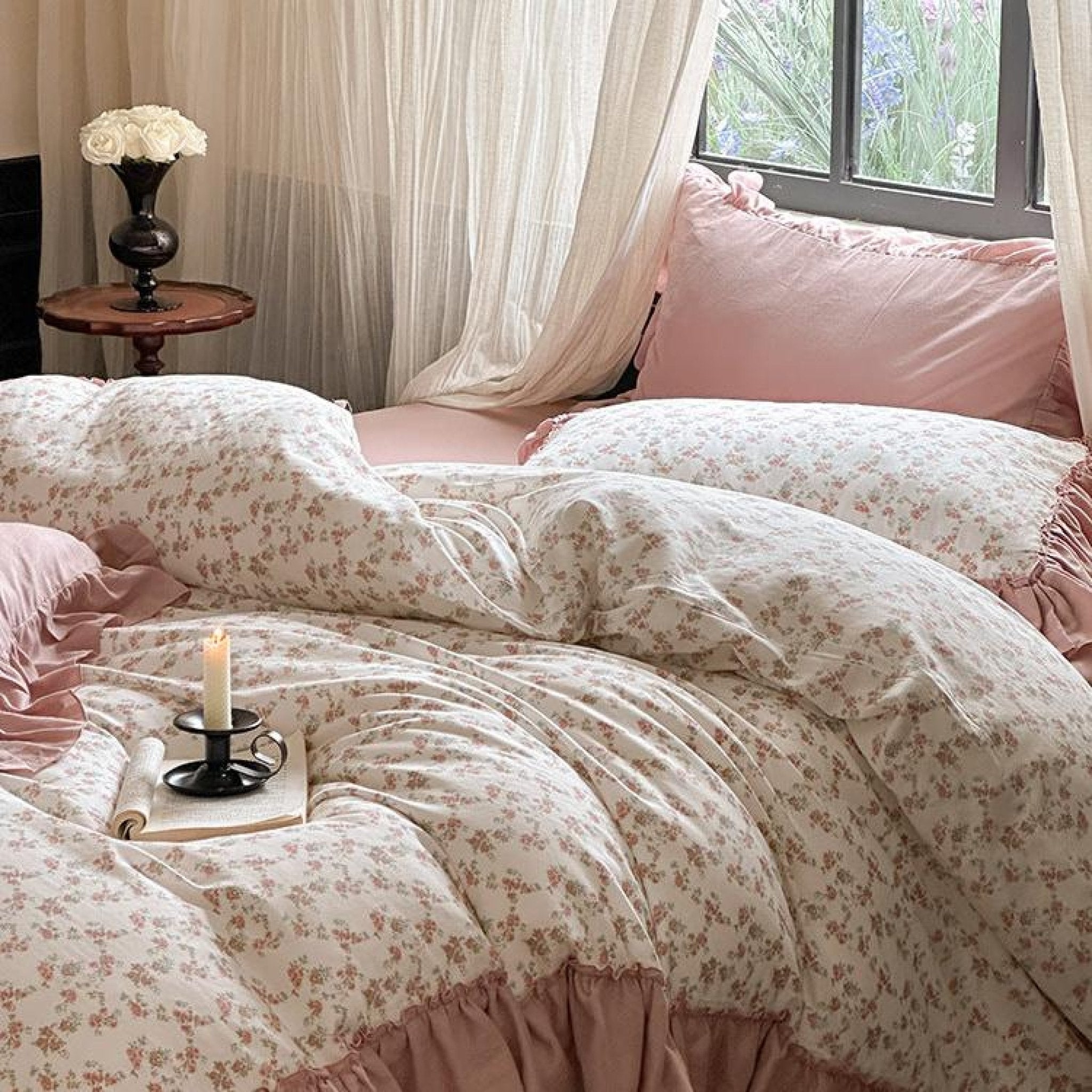 Vivienne Floral Double Gauze Bedding Set / Cobalt Blue