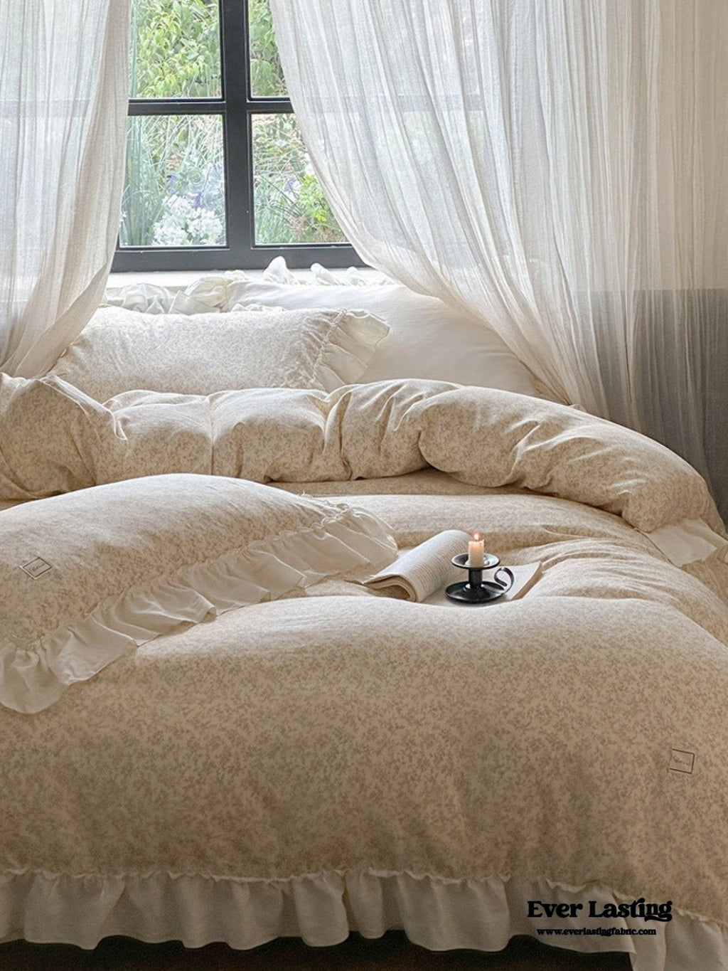 Vivienne Floral Double Gauze Bedding Set / Light Pink