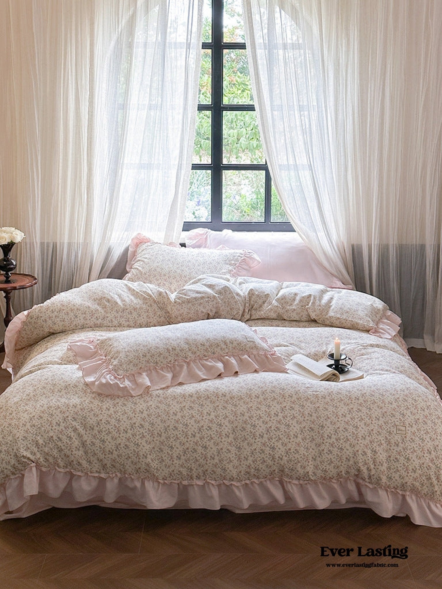 Vivienne Floral Double Gauze Bedding Set / Maroon Red
