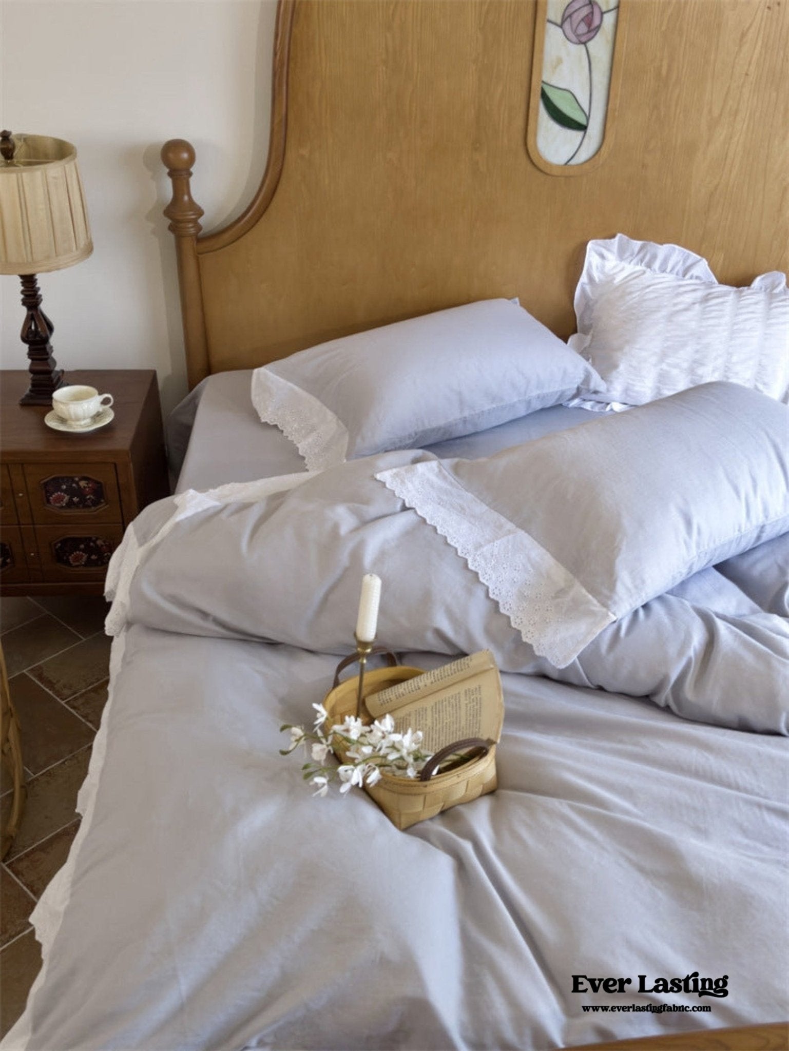 White Ruffle Lace Bedding Set / Purple
