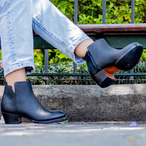 Lady Classic Leather Boots