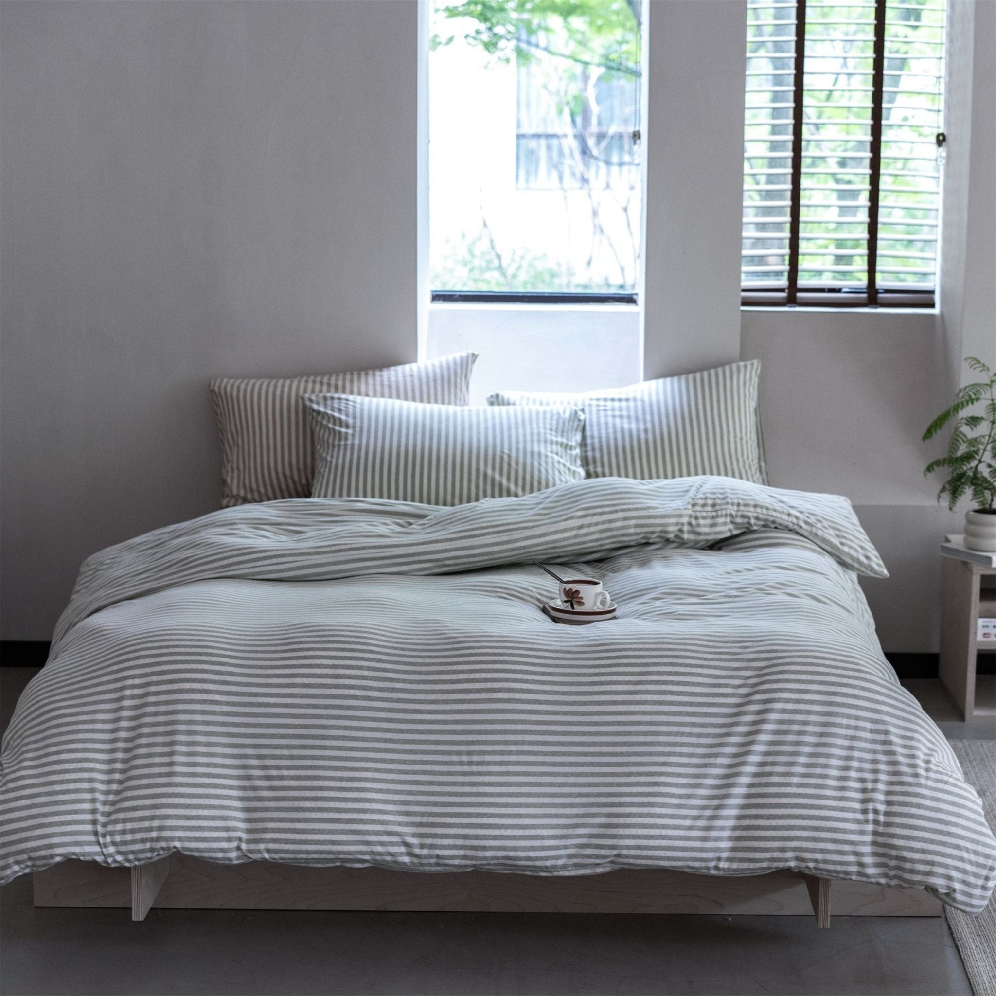 Wren Fresh Striped Jersey Knit Bedding Set / Beige